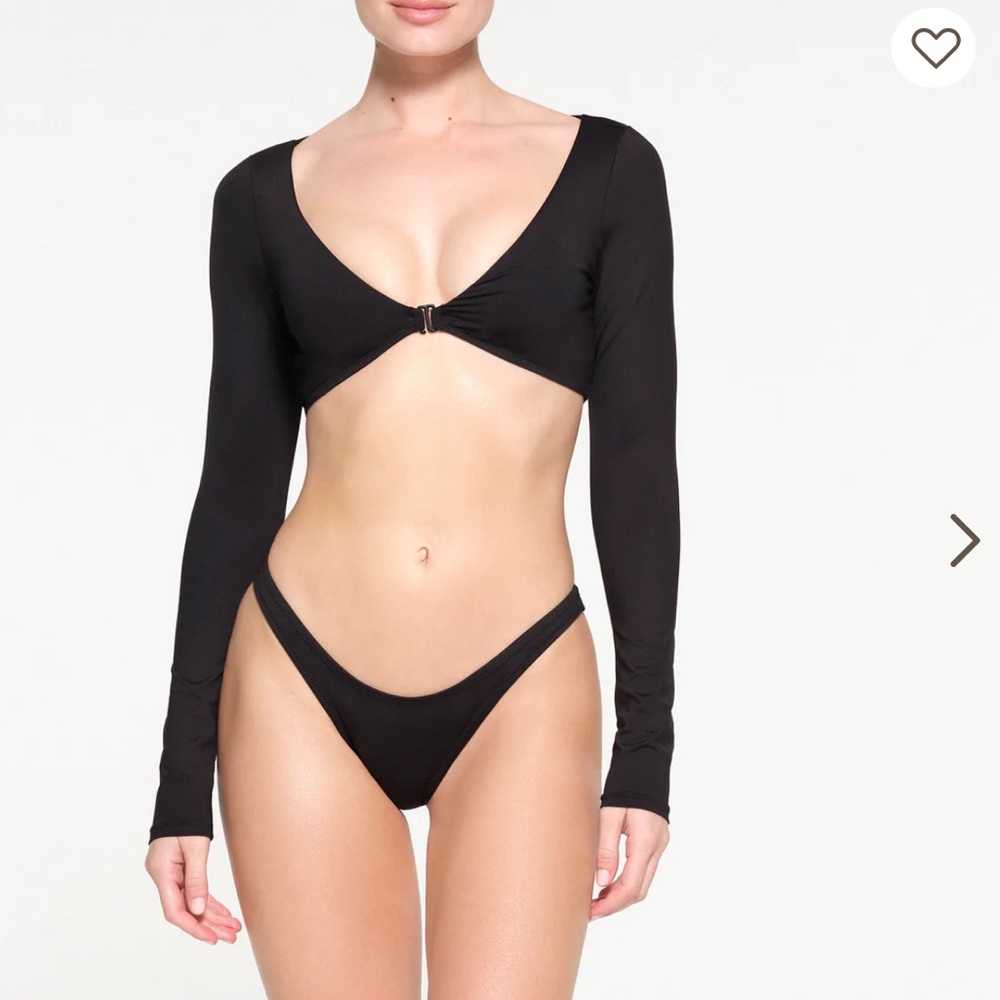 Skims long sleeve shrug